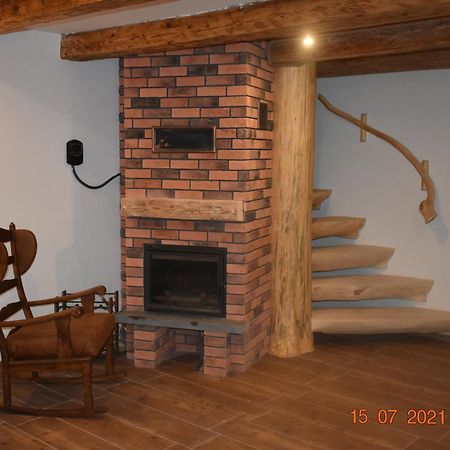 Jaskowa Chata Bieszczady Apartament Z Basenem Baligród Kültér fotó
