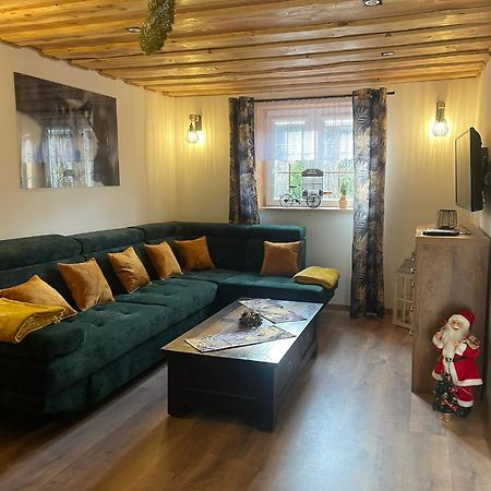 Jaskowa Chata Bieszczady Apartament Z Basenem Baligród Kültér fotó