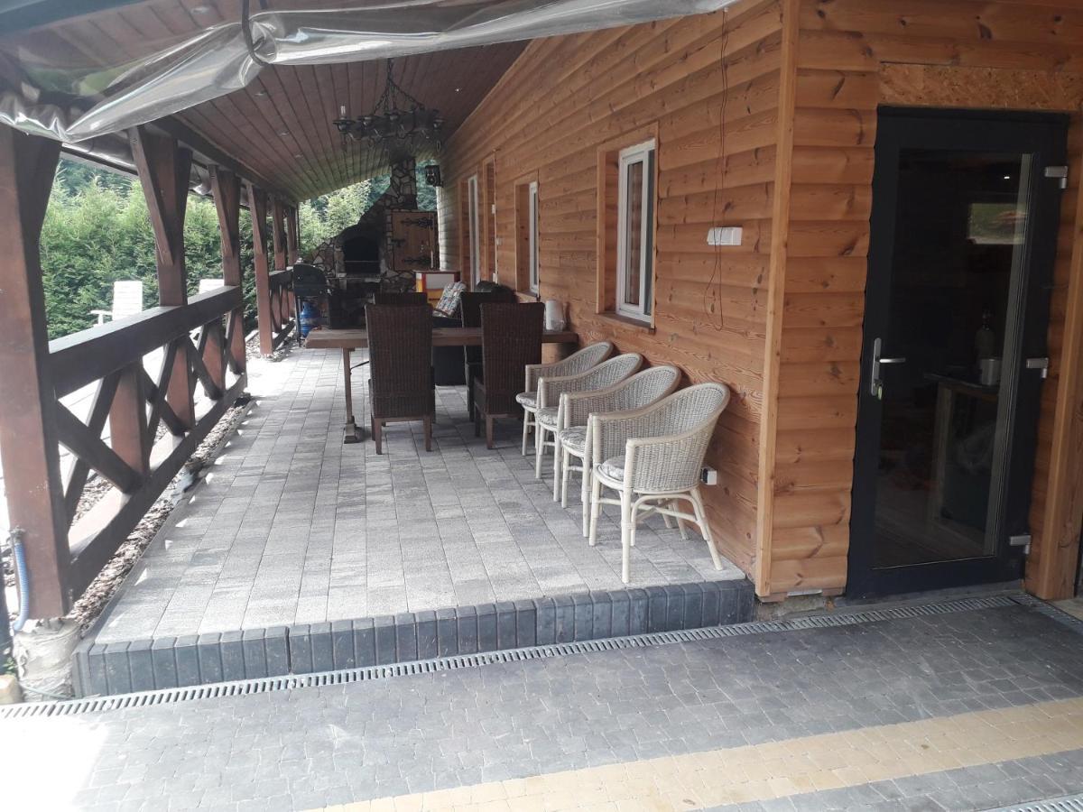Jaskowa Chata Bieszczady Apartament Z Basenem Baligród Kültér fotó
