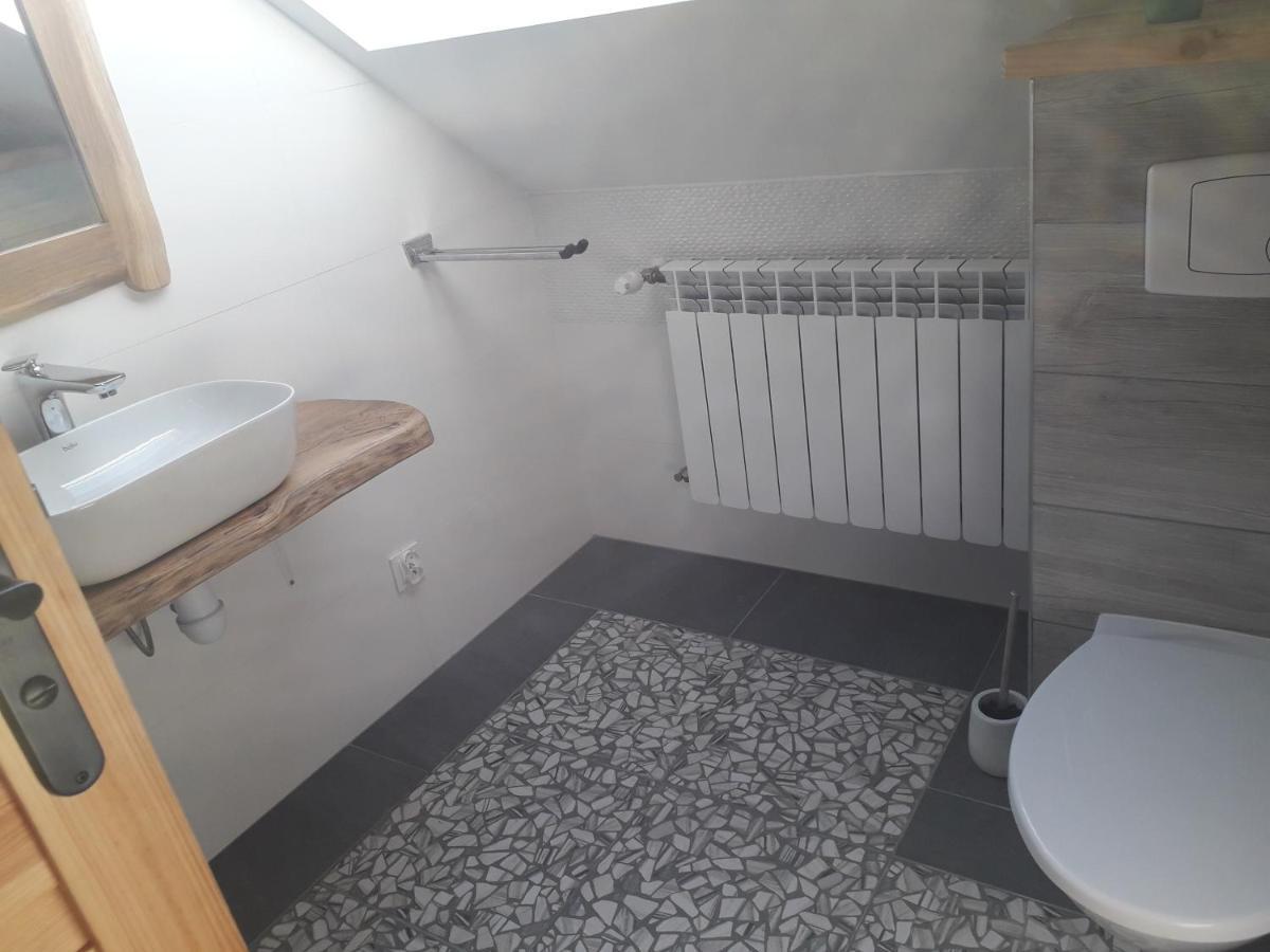 Jaskowa Chata Bieszczady Apartament Z Basenem Baligród Kültér fotó