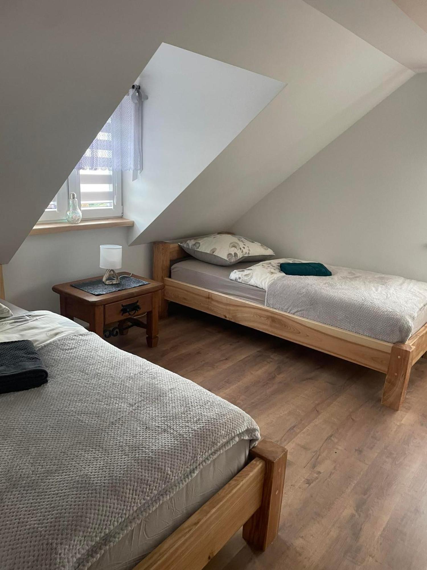 Jaskowa Chata Bieszczady Apartament Z Basenem Baligród Kültér fotó