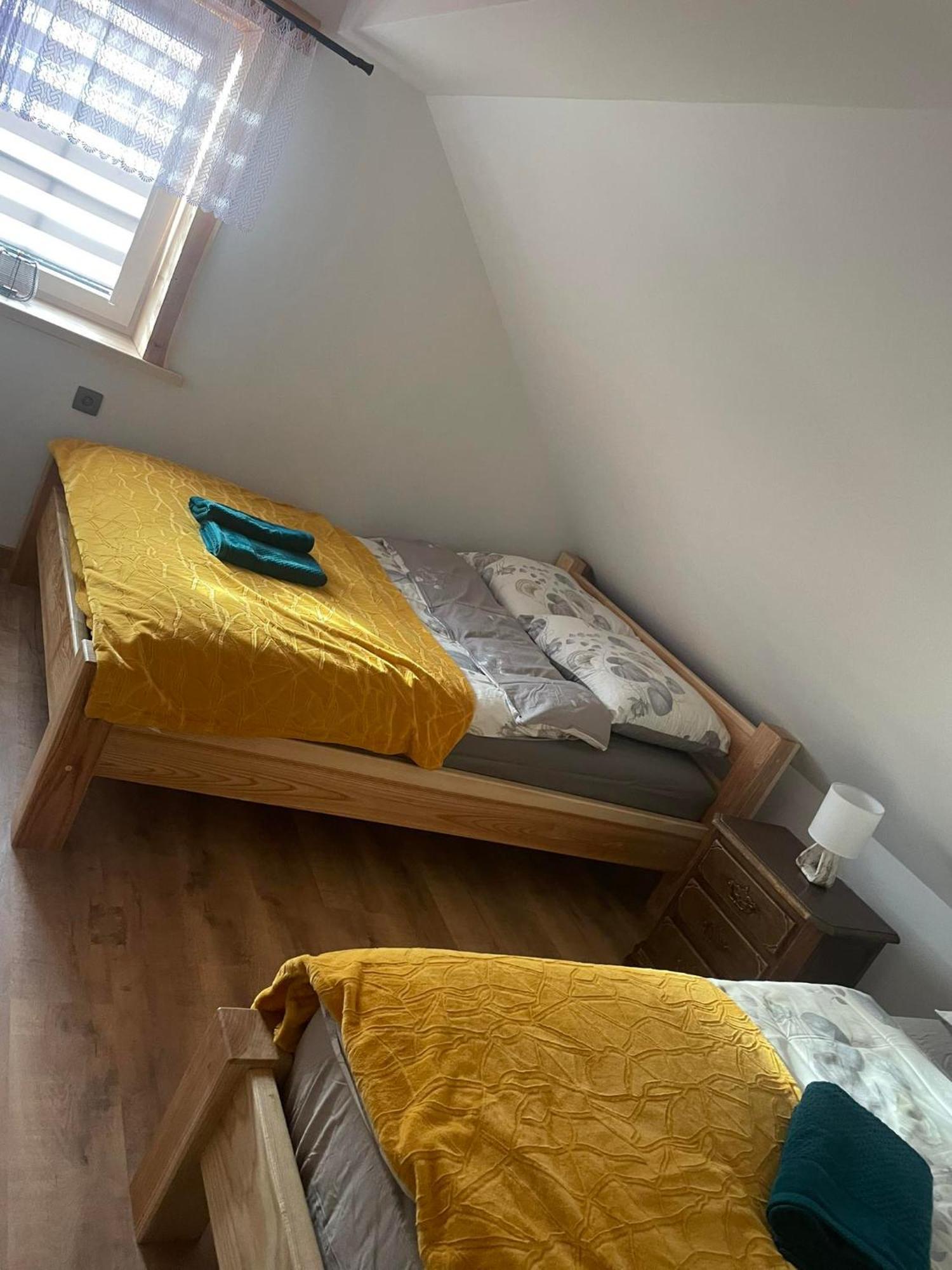 Jaskowa Chata Bieszczady Apartament Z Basenem Baligród Kültér fotó