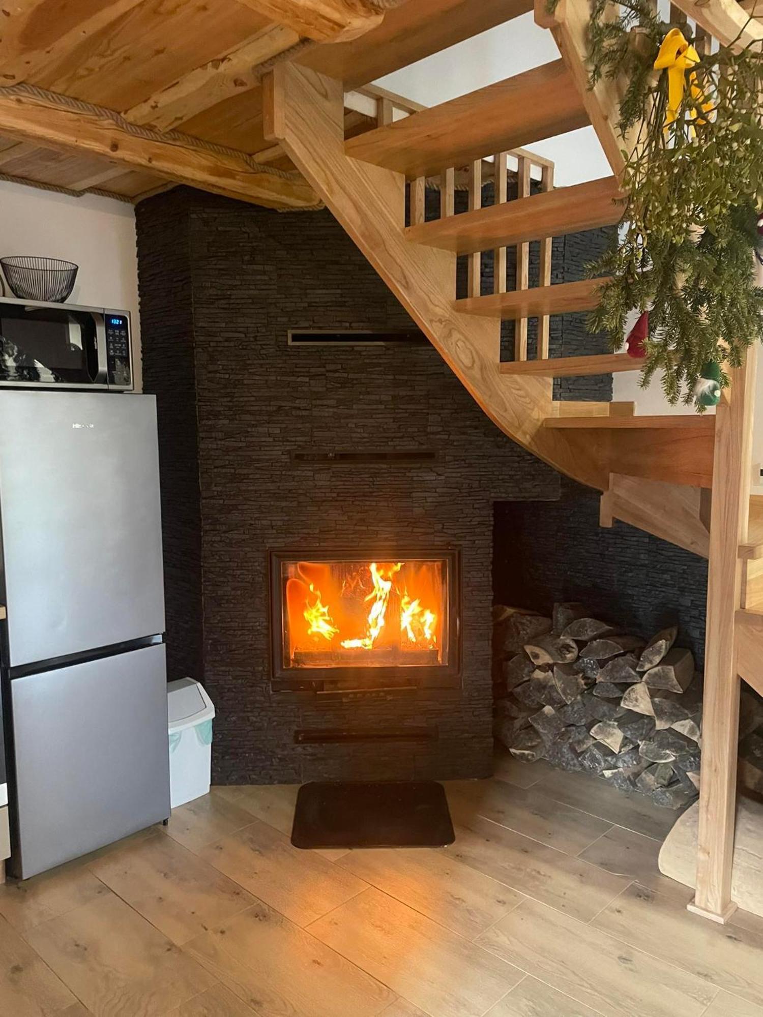 Jaskowa Chata Bieszczady Apartament Z Basenem Baligród Kültér fotó