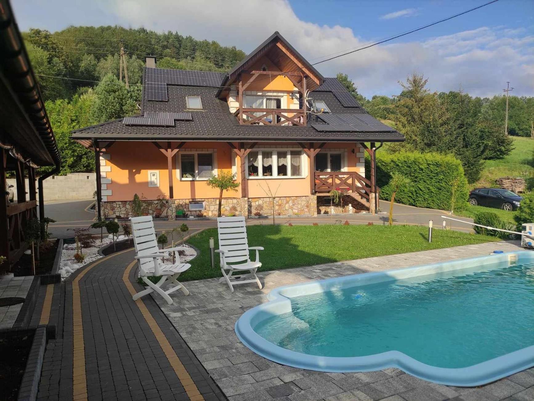 Jaskowa Chata Bieszczady Apartament Z Basenem Baligród Kültér fotó
